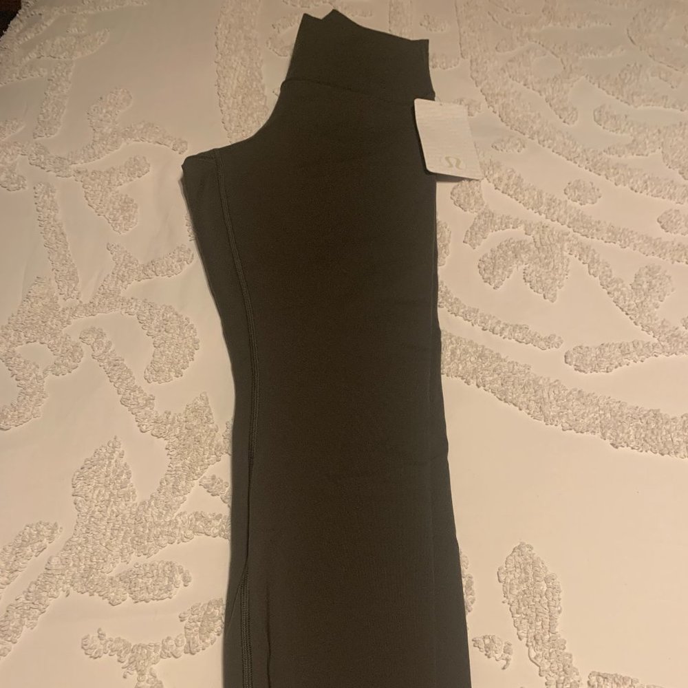 LULULEMON TIGHTS  SIZE 10